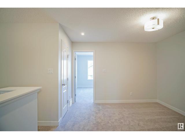 2403 Trumpeter Wy Nw, House detached with 3 bedrooms, 2 bathrooms and null parking in Edmonton AB | Image 15