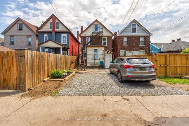 53 William St, House detached with 3 bedrooms, 3 bathrooms and 3 parking in Hamilton ON | Image 33