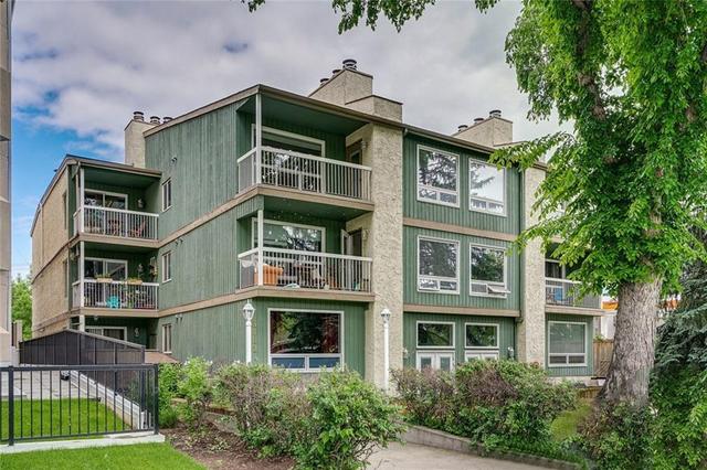 10 - 3402 Parkdale Boulevard Nw, Condo with 2 bedrooms, 1 bathrooms and 1 parking in Calgary AB | Image 1