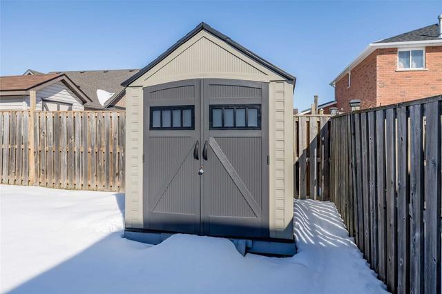 69 Brighton Rd, House detached with 2 bedrooms, 2 bathrooms and 3 parking in Barrie ON | Image 18