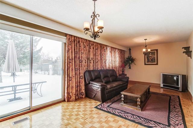 101 Andrew Park, House semidetached with 3 bedrooms, 2 bathrooms and 5 parking in Vaughan ON | Image 4