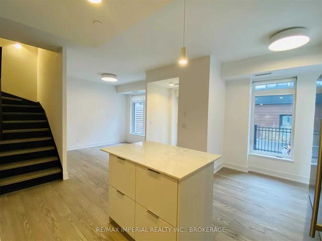 012 - 55 Nicholas Ave, Townhouse with 3 bedrooms, 3 bathrooms and 1 parking in Toronto ON | Image 15