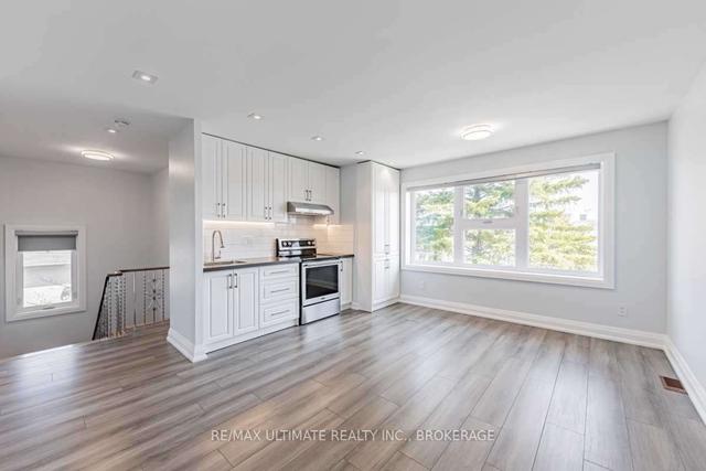 upper - 198 Cornelius Pkwy, House detached with 2 bedrooms, 1 bathrooms and 1 parking in Toronto ON | Image 24
