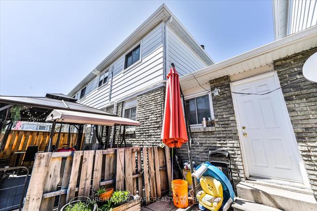 28 Candle Liteway, Townhouse with 3 bedrooms, 2 bathrooms and 2 parking in Toronto ON | Image 28