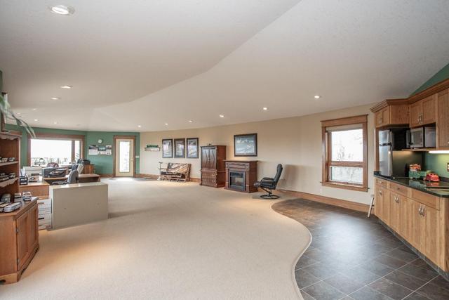 36576 Range Road 272, House detached with 3 bedrooms, 4 bathrooms and 3 parking in Red Deer County AB | Image 9