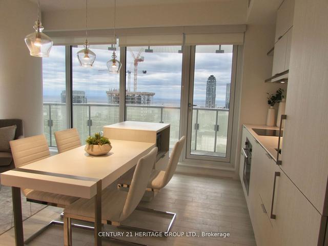 4805 - 197 Yonge St, Condo with 1 bedrooms, 1 bathrooms and 0 parking in Toronto ON | Image 5