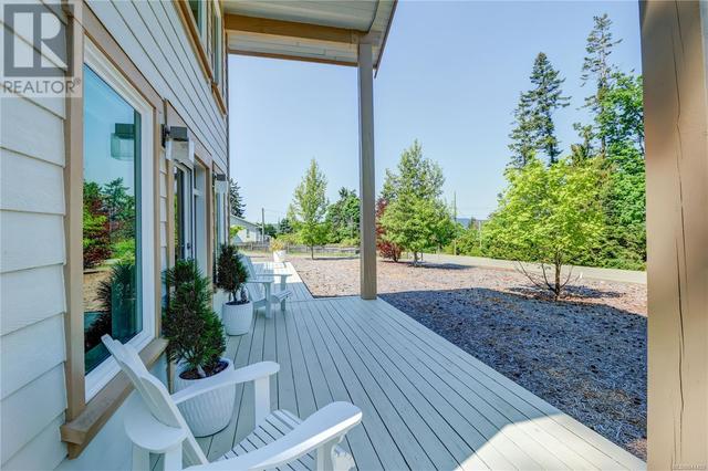 4686 Maple Guard Dr, House detached with 3 bedrooms, 4 bathrooms and 2 parking in Nanaimo H BC | Image 66