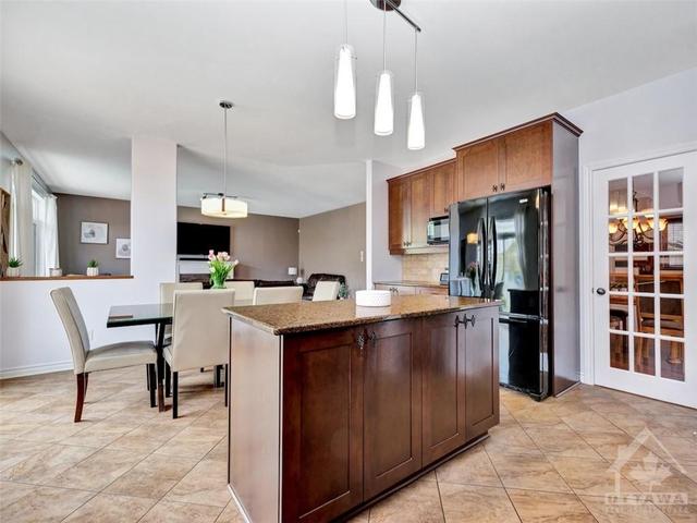 320 Tucana Way, House detached with 5 bedrooms, 5 bathrooms and 4 parking in Ottawa ON | Image 6
