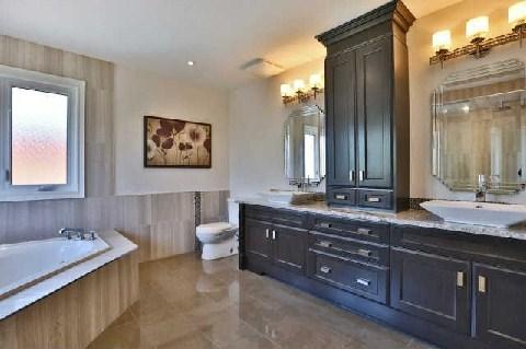 1035 Trailview Dr, House detached with 4 bedrooms, 5 bathrooms and 2 parking in Oakville ON | Image 11