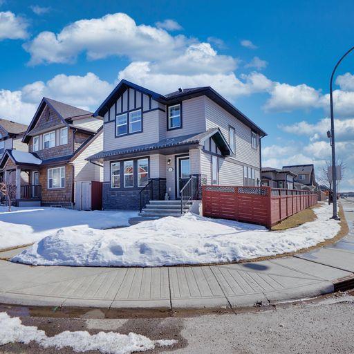 3 Skyview Springs Manor Ne, House detached with 3 bedrooms, 2 bathrooms and 2 parking in Calgary AB | Image 1