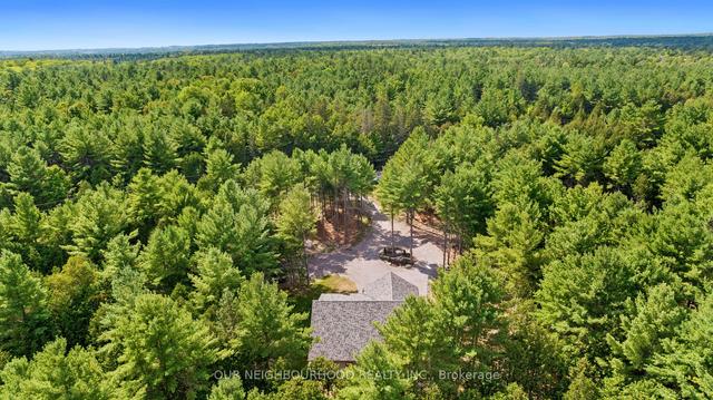 591 County Rd 40, House detached with 2 bedrooms, 3 bathrooms and 22 parking in Douro Dummer ON | Image 31