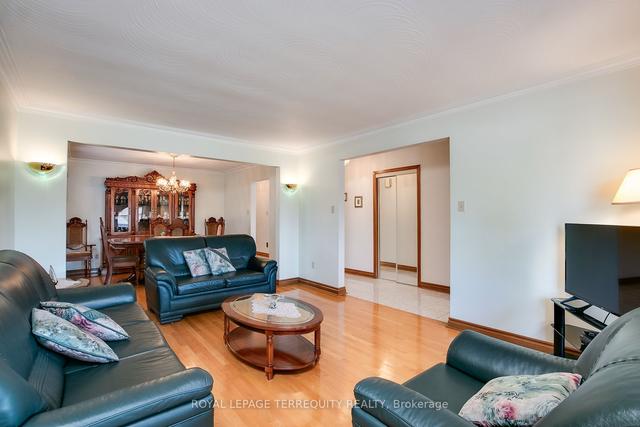 3 Byworth Blvd, House detached with 3 bedrooms, 3 bathrooms and 4 parking in Toronto ON | Image 26