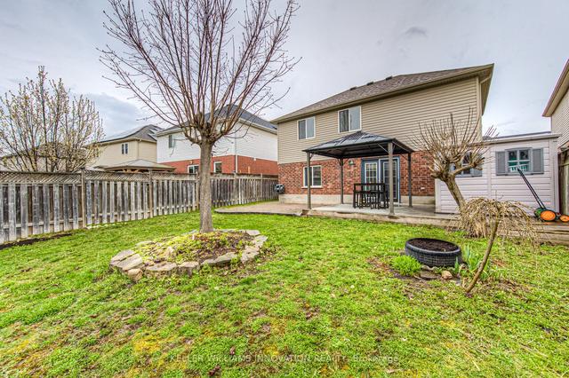 52 Frasson Dr, House detached with 2 bedrooms, 2 bathrooms and 4 parking in Guelph ON | Image 25