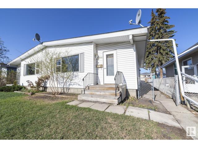 4730 105 St Nw, House semidetached with 3 bedrooms, 2 bathrooms and null parking in Edmonton AB | Image 1