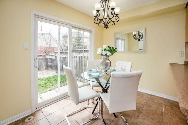 674 Thompson Rd S, House semidetached with 3 bedrooms, 3 bathrooms and 2 parking in Milton ON | Image 8