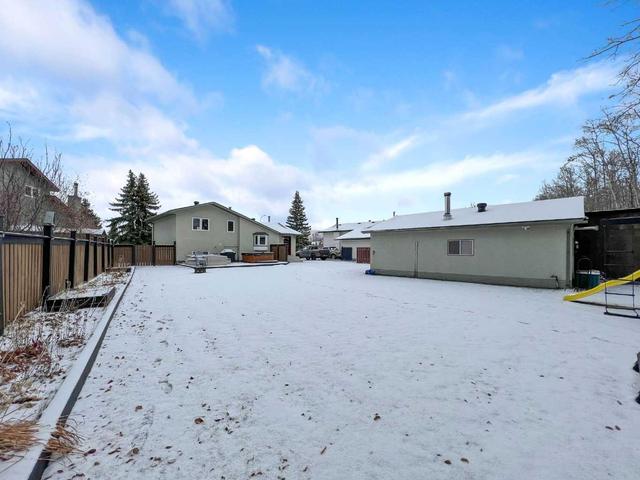 284 Ermine Crescent, House detached with 4 bedrooms, 2 bathrooms and 12 parking in Wood Buffalo AB | Image 41