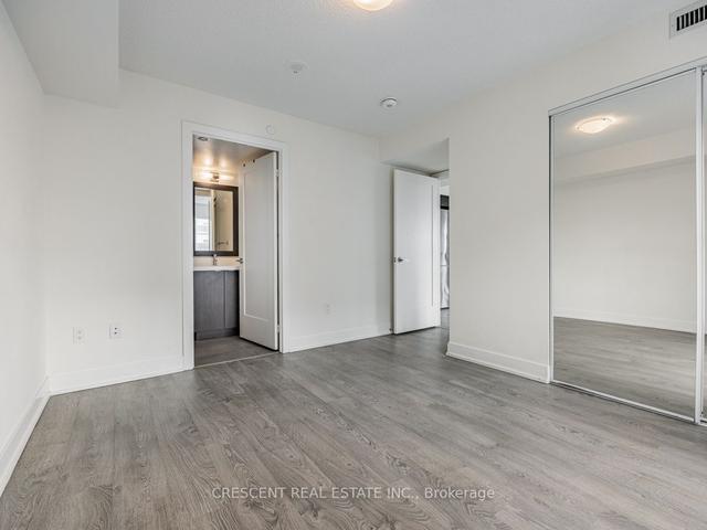 2423 - 9 Mabelle Ave, Condo with 2 bedrooms, 2 bathrooms and 1 parking in Toronto ON | Image 8