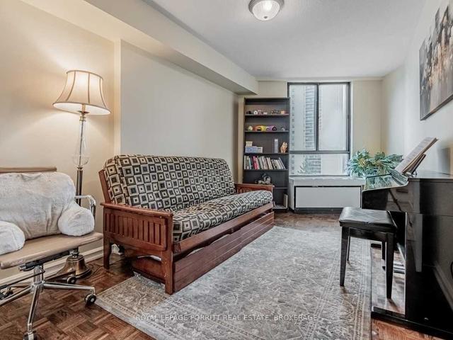 c40 - 288 Mill Rd, Condo with 2 bedrooms, 2 bathrooms and 1 parking in Toronto ON | Image 3