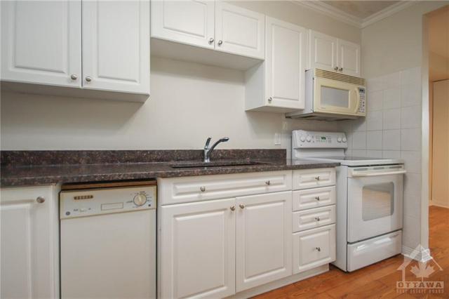 411 - 665 Bathgate Drive, Condo with 3 bedrooms, 2 bathrooms and 1 parking in Ottawa ON | Image 11