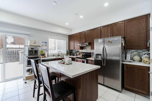 8 Stillman Dr, House detached with 4 bedrooms, 4 bathrooms and 5 parking in Brampton ON | Image 5