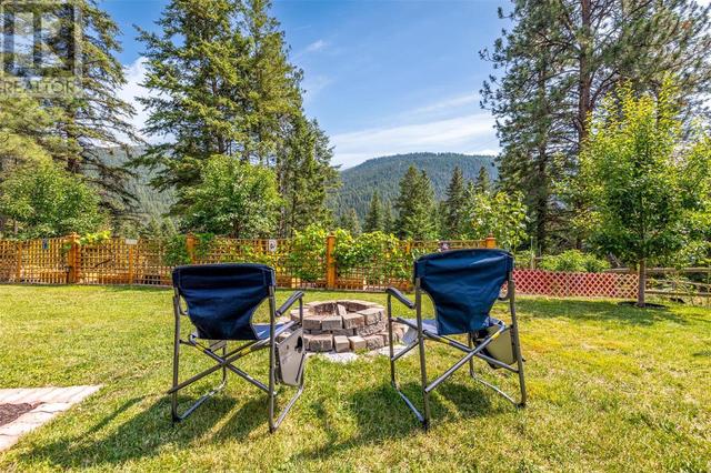 6741 Highway 33, E, House detached with 4 bedrooms, 2 bathrooms and 12 parking in Kelowna BC | Image 32