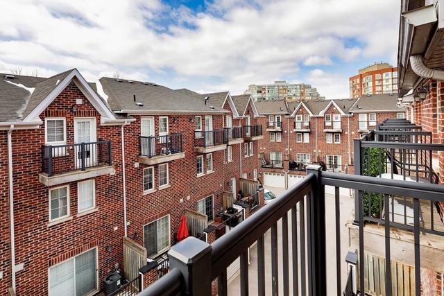 98 - 117a The Queensway, Townhouse with 3 bedrooms, 2 bathrooms and 2 parking in Toronto ON | Image 13