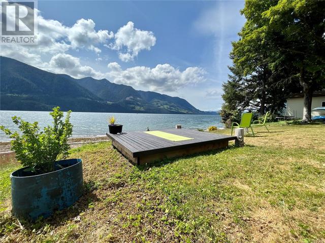 960 Marine Dr, House detached with 5 bedrooms, 3 bathrooms and 3 parking in Port Alice BC | Image 35