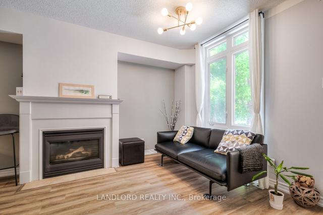 2005 - 12 Sudbury St, Townhouse with 2 bedrooms, 2 bathrooms and 2 parking in Toronto ON | Image 25