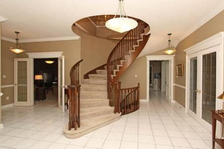 982 Grafton Crt, House detached with 4 bedrooms, 6 bathrooms and 4 parking in Pickering ON | Image 6