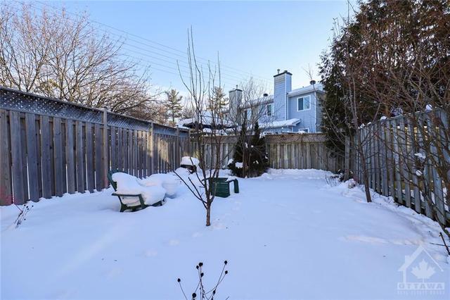 80 Newport Crescent, Townhouse with 3 bedrooms, 2 bathrooms and 3 parking in Ottawa ON | Image 28