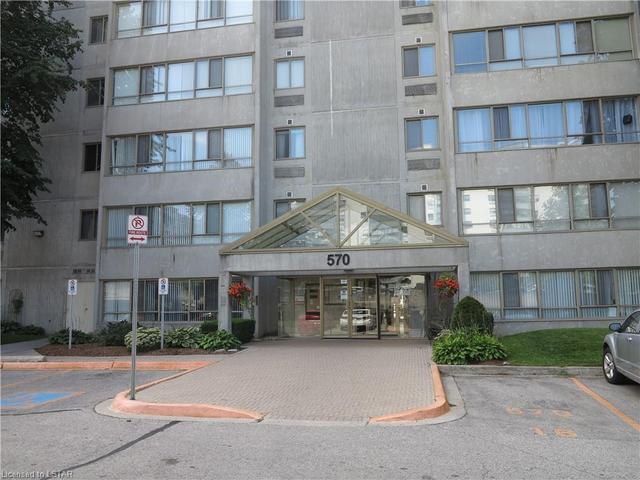 509 - 570 Proudfoot Lane, House attached with 2 bedrooms, 1 bathrooms and 1 parking in London ON | Image 1