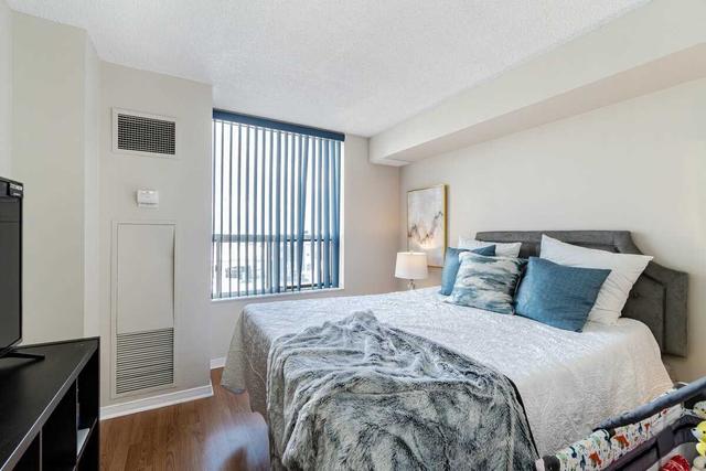 611 - 6 Humberline Dr, Condo with 2 bedrooms, 2 bathrooms and 1 parking in Toronto ON | Image 13