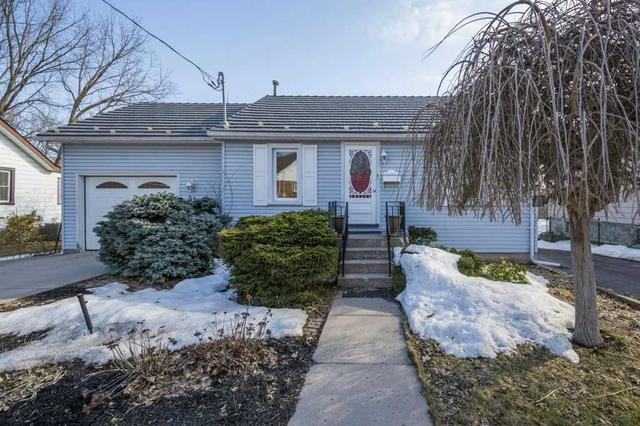 31 Purdy St, House detached with 1 bedrooms, 2 bathrooms and 3 parking in Belleville ON | Image 12