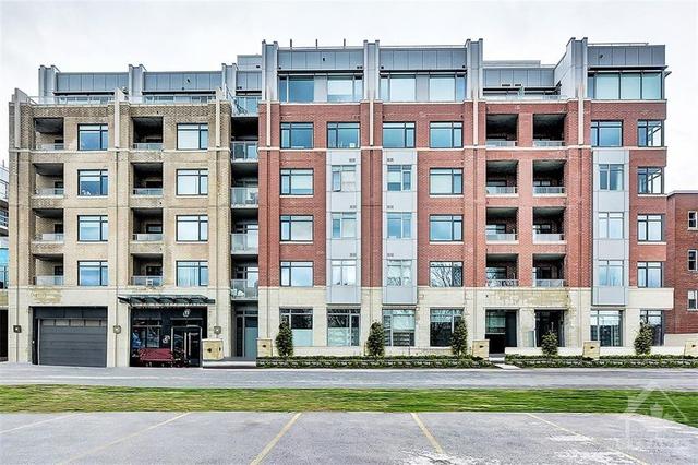 205 - 11 Oblats Avenue, Condo with 1 bedrooms, 1 bathrooms and 1 parking in Ottawa ON | Image 1