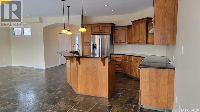 10304 Bunce Crescent, House detached with 4 bedrooms, 4 bathrooms and null parking in North Battleford CY SK | Image 13