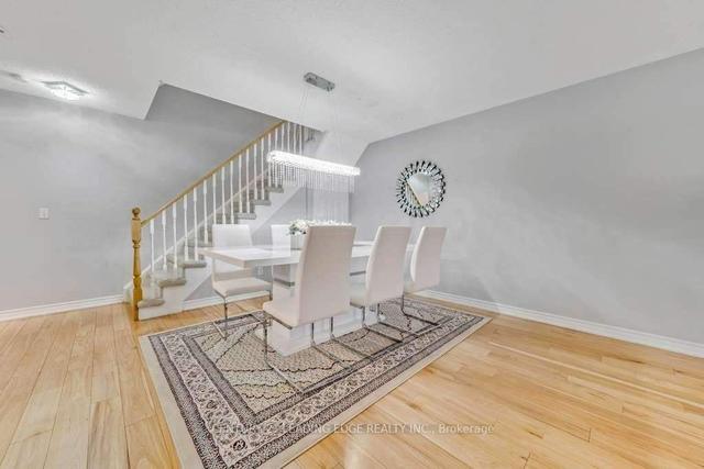 25 Mondeo Dr, Townhouse with 3 bedrooms, 3 bathrooms and 2 parking in Toronto ON | Image 28