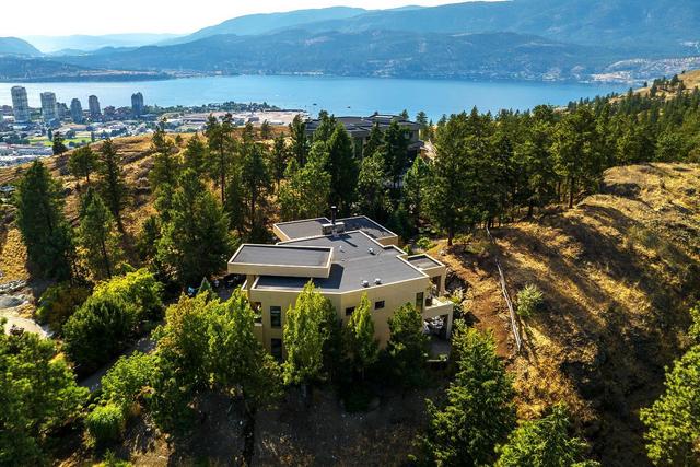 1180 Stoneypointe Court, House detached with 4 bedrooms, 4 bathrooms and 6 parking in Kelowna BC | Image 5