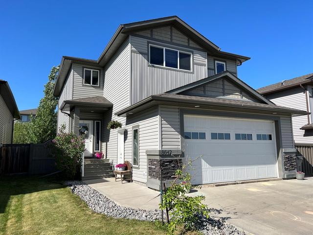 8642 117 Avenue, House detached with 4 bedrooms, 3 bathrooms and 5 parking in Grande Prairie AB | Image 1
