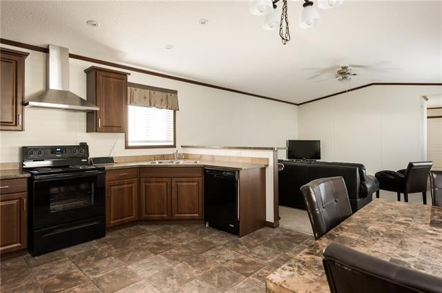 116 Grenfell Crescent, House detached with 3 bedrooms, 2 bathrooms and 3 parking in Wood Buffalo AB | Image 7