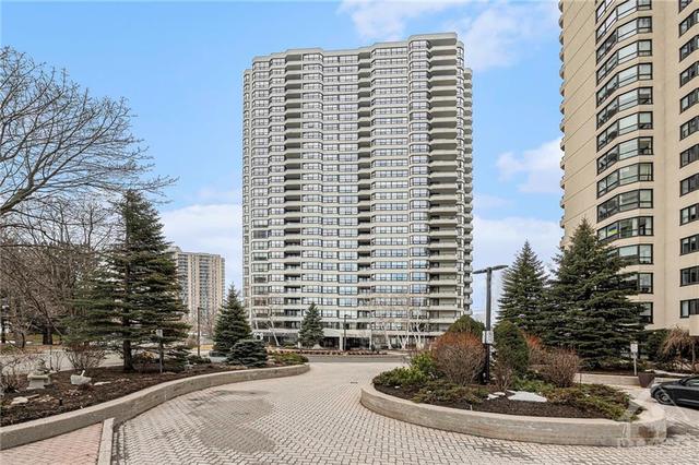 206 - 1510 Riverside Drive, Condo with 2 bedrooms, 2 bathrooms and 1 parking in Ottawa ON | Image 1