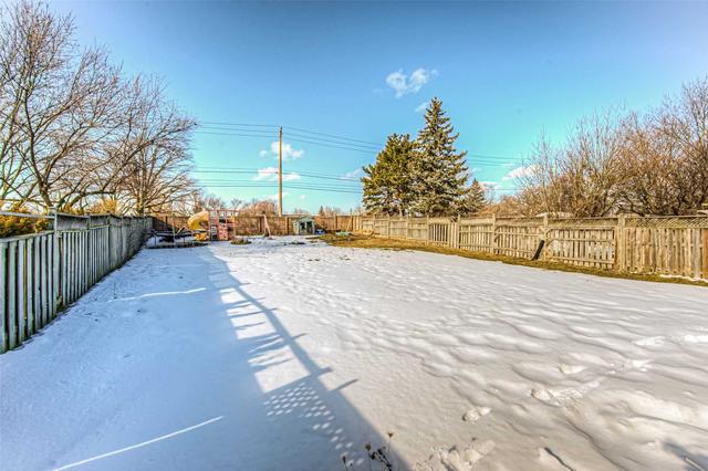 38 Sandalwood Dr, House detached with 3 bedrooms, 2 bathrooms and 3 parking in Cambridge ON | Image 22
