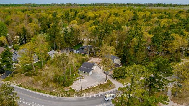 774 Lafontaine Rd W, House detached with 3 bedrooms, 3 bathrooms and 8 parking in Tiny ON | Image 27