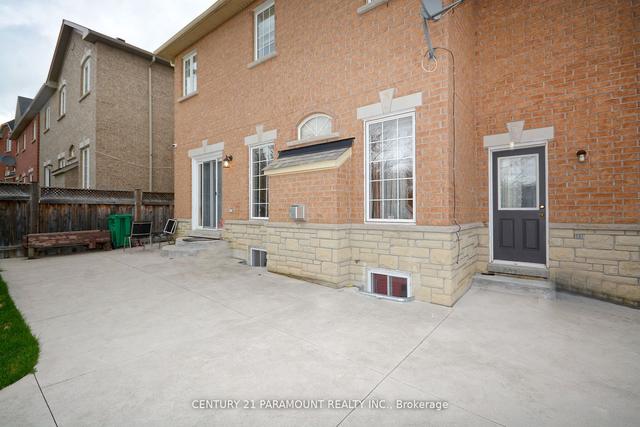 80 Oblate Cres, House detached with 4 bedrooms, 5 bathrooms and 6 parking in Brampton ON | Image 26