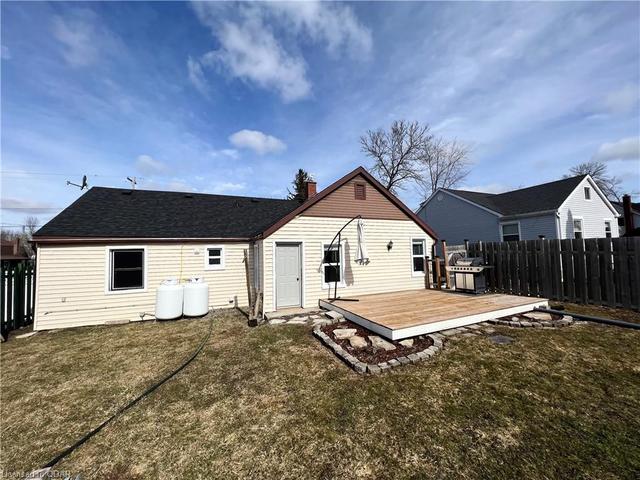 111 County 3 Road, House detached with 2 bedrooms, 1 bathrooms and null parking in Prince Edward County ON | Image 18