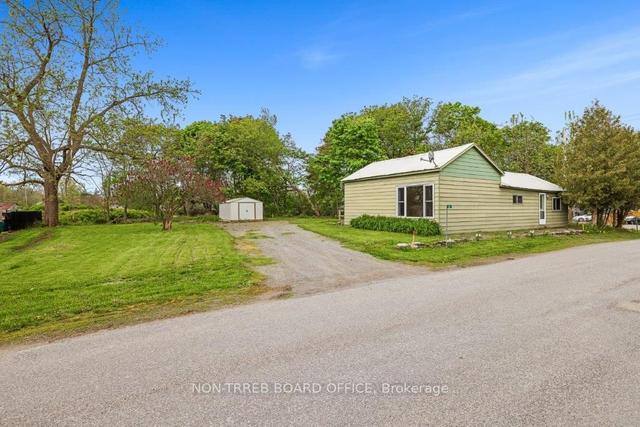 23 Wellington Ave, House detached with 1 bedrooms, 1 bathrooms and 4 parking in Prince Edward County ON | Image 21