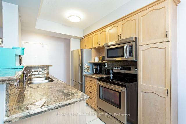 501 - 851 Queenston Rd, Condo with 2 bedrooms, 1 bathrooms and 1 parking in Hamilton ON | Image 5