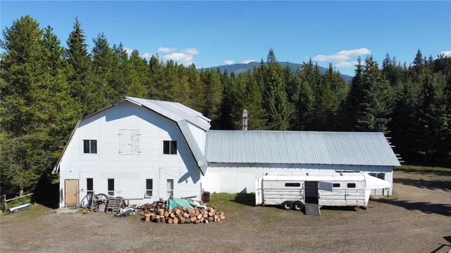 44 Hollingsworth Road, House detached with 2 bedrooms, 1 bathrooms and 4 parking in North Okanagan E BC | Image 17