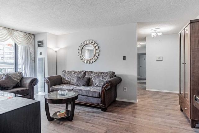 103 - 3 Lisa St, Condo with 3 bedrooms, 2 bathrooms and 1 parking in Brampton ON | Image 23