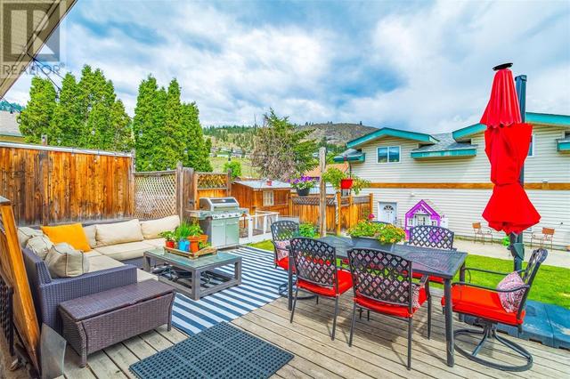 895 Walrod Street, House detached with 5 bedrooms, 3 bathrooms and 4 parking in Kelowna BC | Image 3