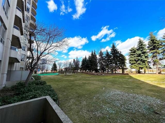 111 - 35 Kingsbridge Garden Circ, Condo with 1 bedrooms, 1 bathrooms and 1 parking in Mississauga ON | Image 12